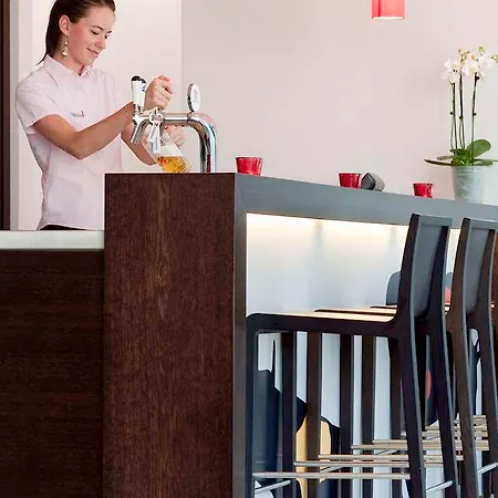 Hotel Ibis Bahnhof 2*