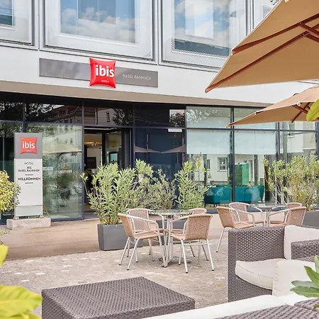 Hotel Ibis Bahnhof 2*