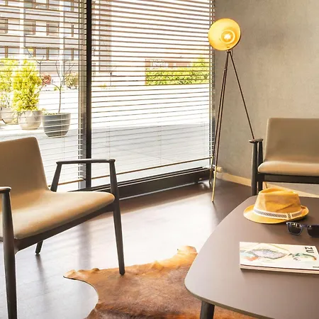 Hotel Ibis Bahnhof 2*